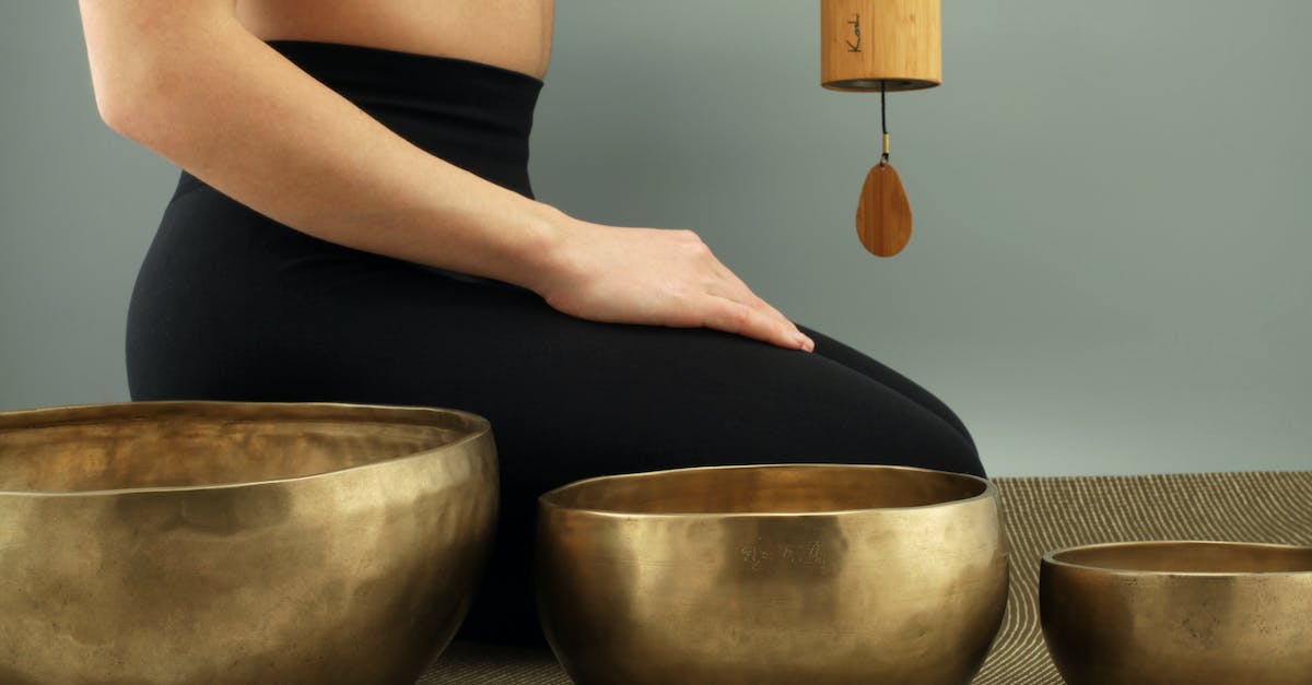 tibetan-singing-bowls-9140494